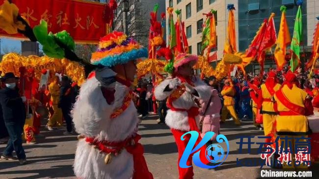 兰州榆中乡村原生态社火戎行大PK 年俗文化狂欢